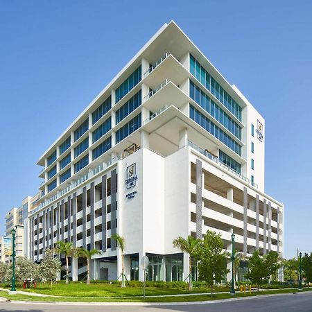 Serena Hotel Aventura Miami, Tapestry Collection By Hilton Екстериор снимка
