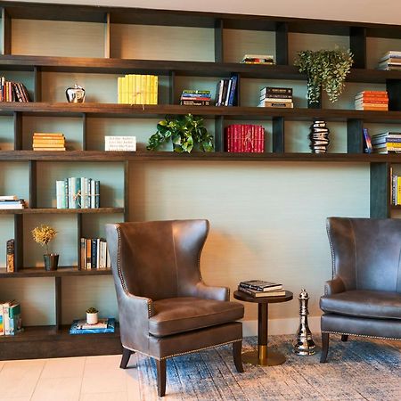 Serena Hotel Aventura Miami, Tapestry Collection By Hilton Екстериор снимка