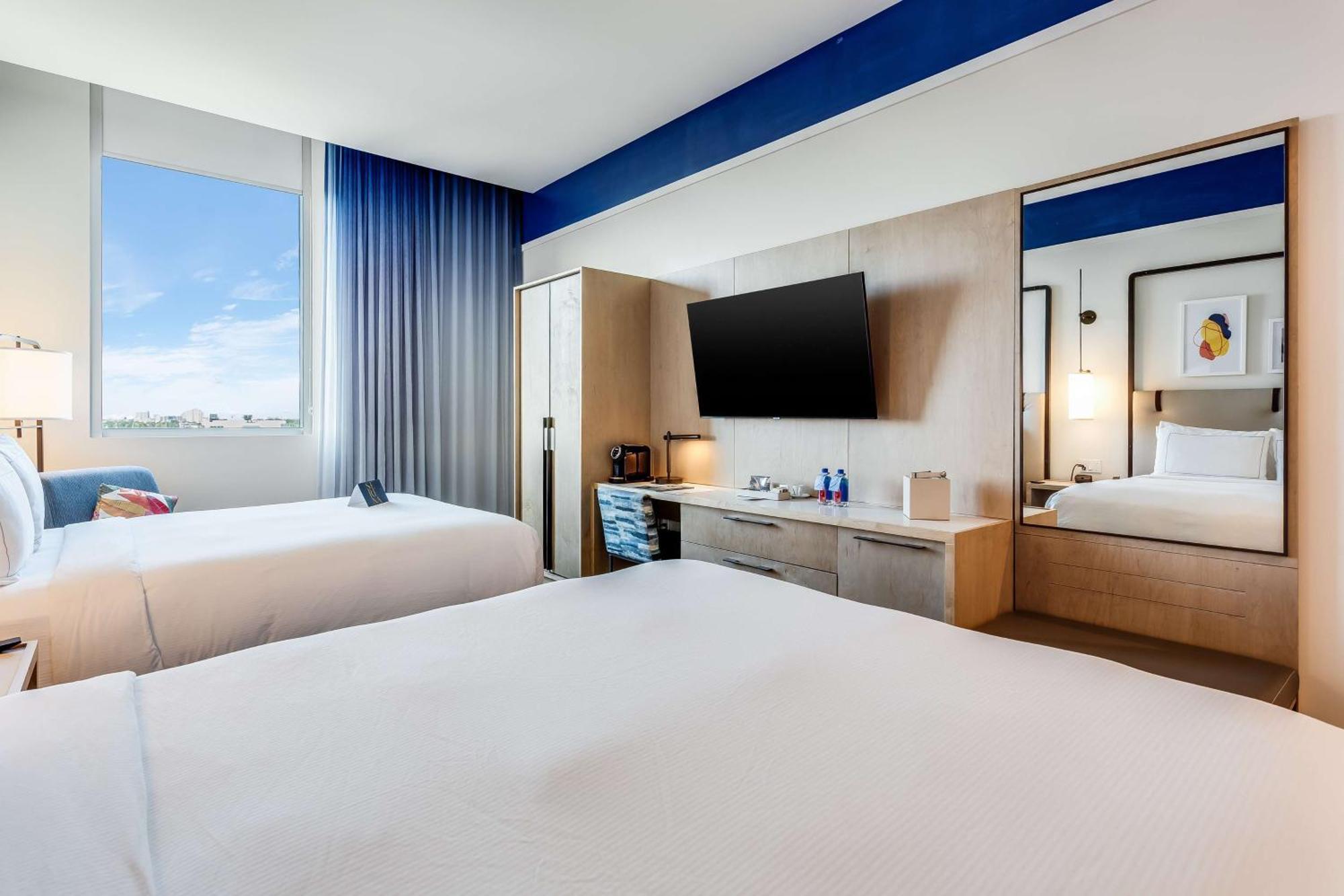 Serena Hotel Aventura Miami, Tapestry Collection By Hilton Екстериор снимка