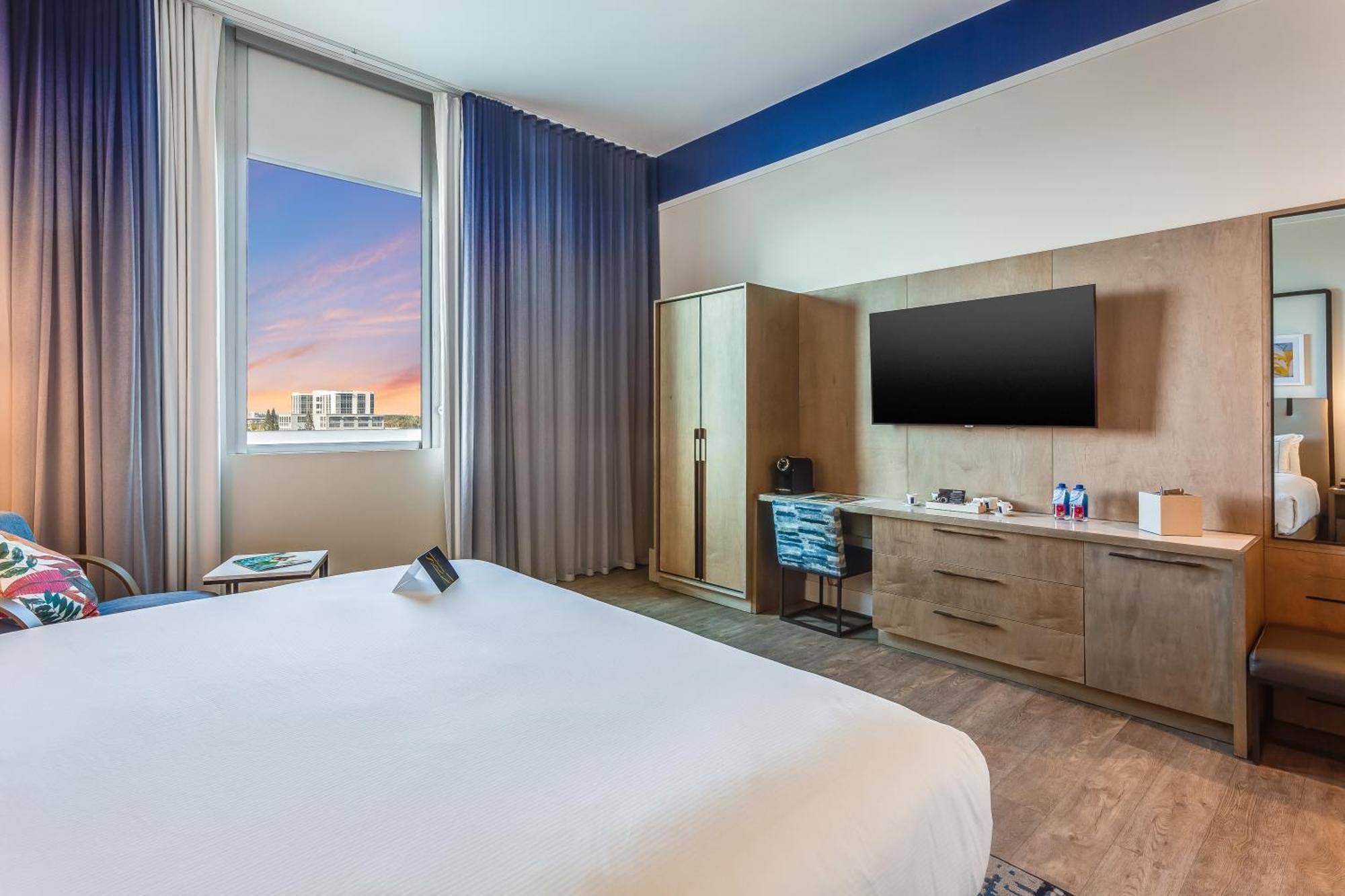 Serena Hotel Aventura Miami, Tapestry Collection By Hilton Екстериор снимка